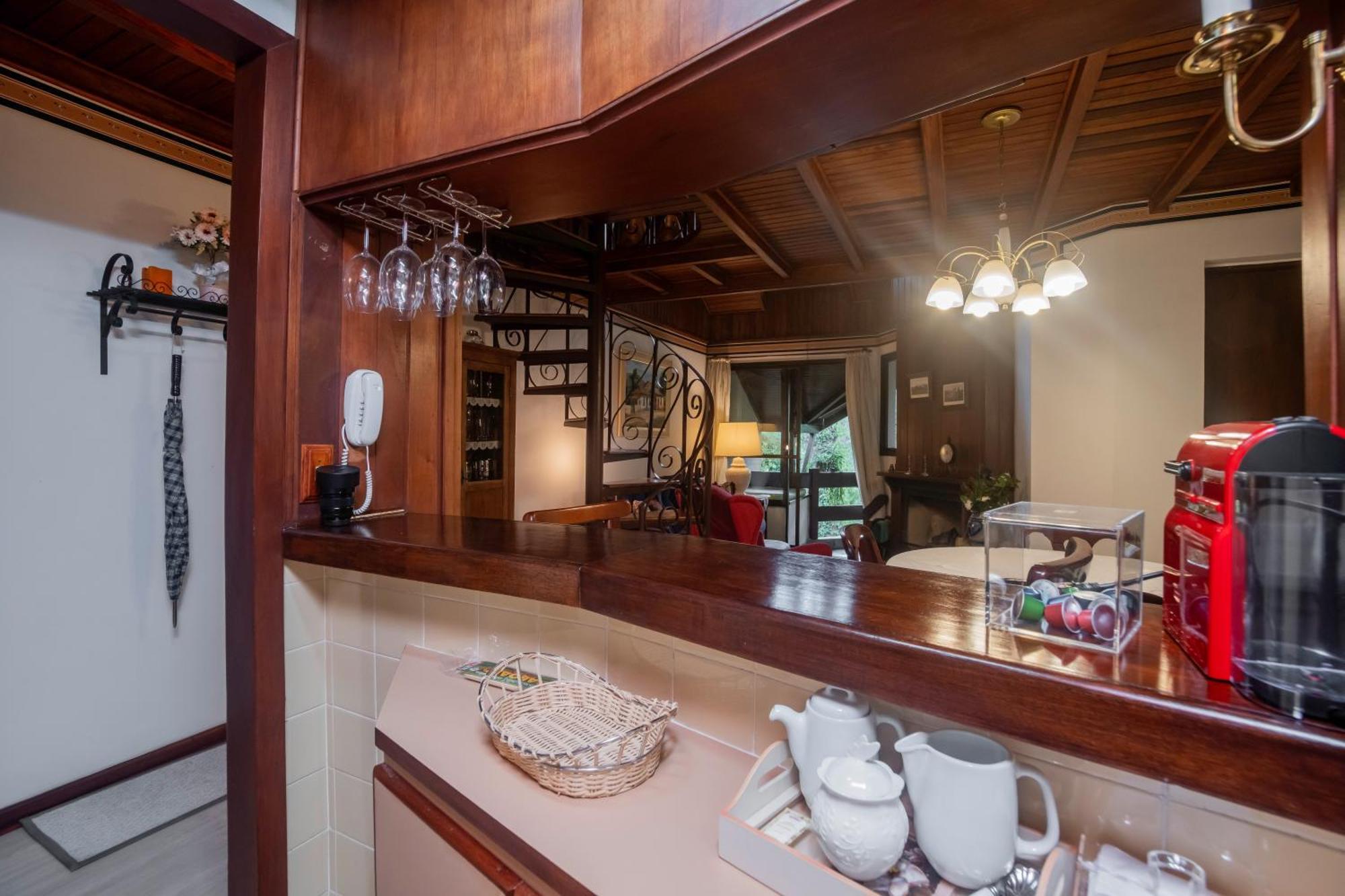 Apartamento Espaco Inteiro - Elegante E Cheio De Charme
